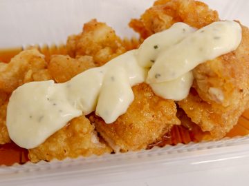 からあげグランプリ最高金賞！『鶏笑』の「チキン南蛮」が超絶クオリティでリピート必至