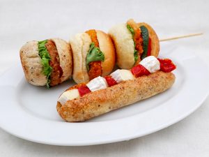 3種のスタミナプチバーガー（756円）とミニドッグ（346円）