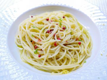 すぐできる男子つまみ！ 簡単＆最強に美味しい「レモンのペペロンチーノ」の作り方