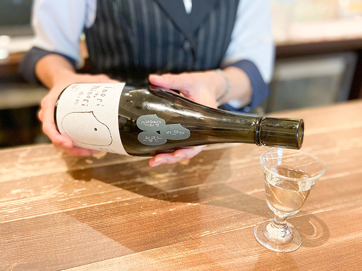 試飲は1杯(30ml)100円~。銘柄によって料金が異なります
