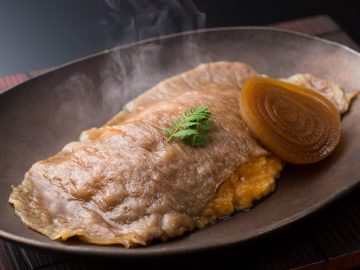 世界一贅沢な牛丼！？ お取り寄せ専用「一流のための牛丼」を食べてみた