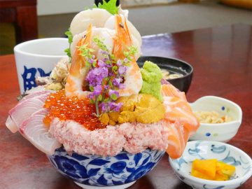 完食できるか！？ JR中央線沿いの絶品「デカ盛り」グルメ5選