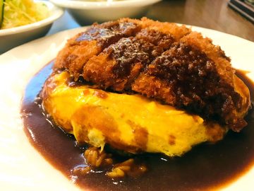 ふわとろ卵にポークカツがドーン！ 大阪の名店『グリル北斗星』の名物「トルコライス」を食べてきた