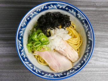 煮干しの旨みが爆発する『まぜそば 田なか』（東中野）の「煮干まぜそば」がウマい理由をラーメン官僚が語る